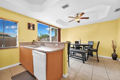 5844 Siena Ln unit 903, Hollywood, FL 33021 - photo 5
