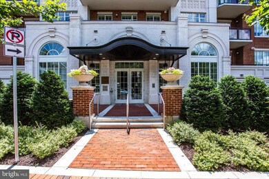 The Signet unit 204, McLean, VA 22101 - photo 4