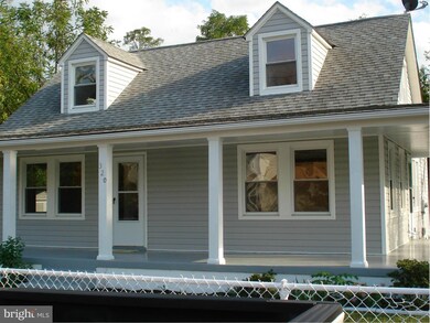 320 Given St, Colonial Beach, VA 22443 - photo 2