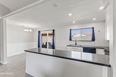 6102 E Fairfield St-10