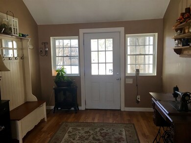 131 Mammoth Rd, Hooksett, NH 03106 - photo 4