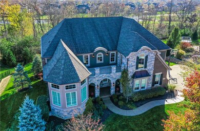 11851 Edgefield Dr, Fishers, IN 46037 - photo 3