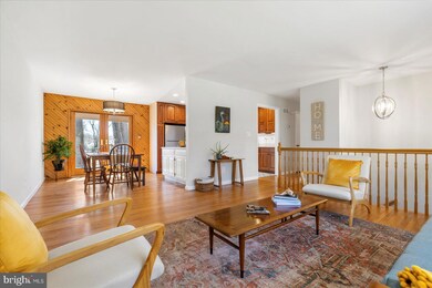 1301 Terrace Ct, Sykesville, MD 21784 - photo 5