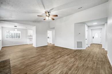 8123 Split Pine Dr, Houston, TX 77040 - photo 3