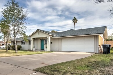 004_Front Yard