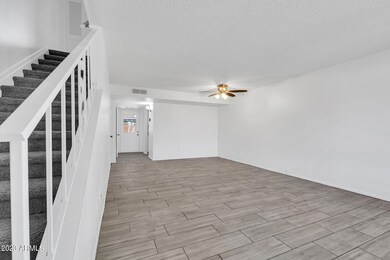 7126 N 19th Ave-5