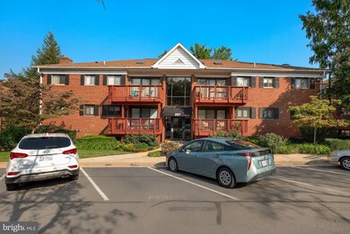 207 Skyhill Rd unit 2, Alexandria, VA 22314 - photo 2