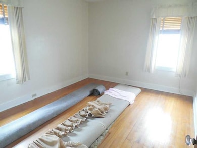 Bedroom. The dramatic architecture continues to ex