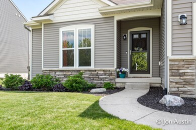 004-986 Cobblestone Way-4