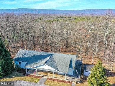 10638 Winchester Grade Rd, Berkeley Springs, WV 25411 - photo 3