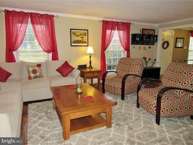 85 Wheatsheaf Rd, Warminster, PA 18974 - photo 4