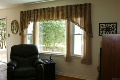 42 Croswell St, Albany, NY 12206 - photo 4