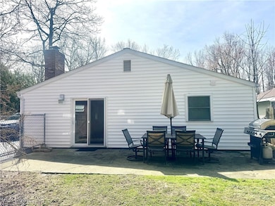 5141 University Dr, Geneva, OH 44041 - photo 3