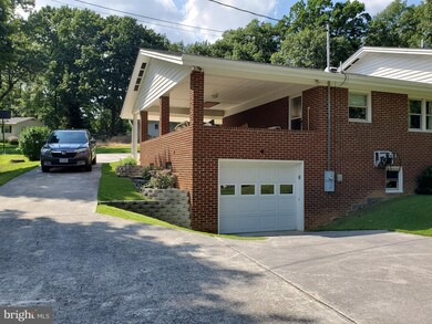 322 Dogwood Ln, Bentonville, VA 22610 - photo 4