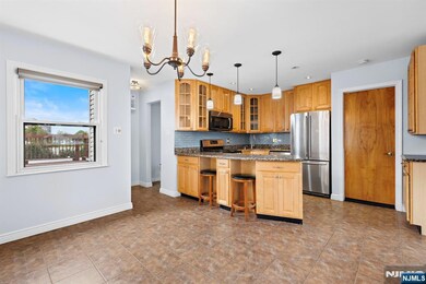 665 9th St unit B, Secaucus, NJ 07094 - photo 4