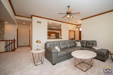 2433 SW Camelot Place, Topeka, KS 66614 - photo 3