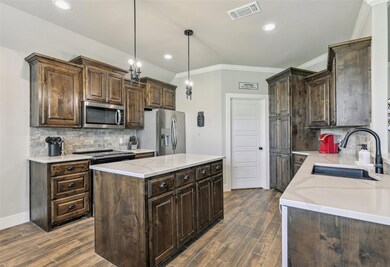 452 Pine Rd, Poolville, TX 76487 - photo 5