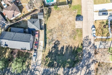 4902 Oak Shadows Dr, Houston, TX 77091 - photo 3