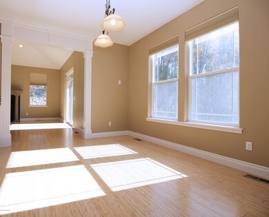 Breakfast nook
