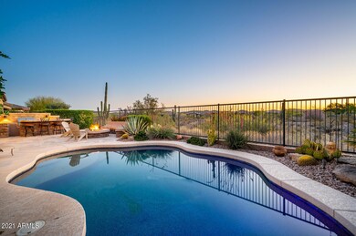 Backyard Oasis w Heated Pool