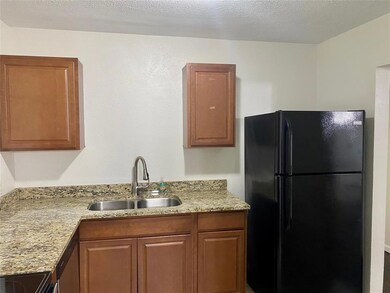 620 Willow St, Hurst, TX 76053 - photo 6