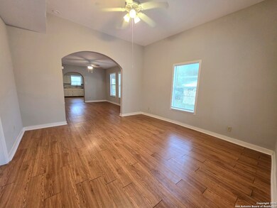 211 E Fest St, San Antonio, TX 78204 - photo 3