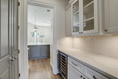 1707 Cheshire Ln, Houston, TX 77018 - photo 4