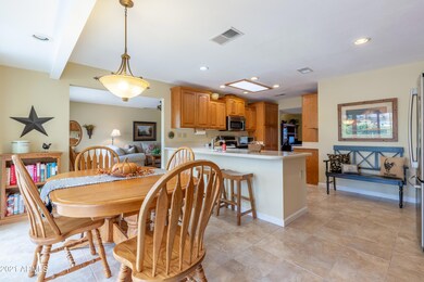 17627 N Lime Rock Dr, Sun City, AZ 85373 - photo 5