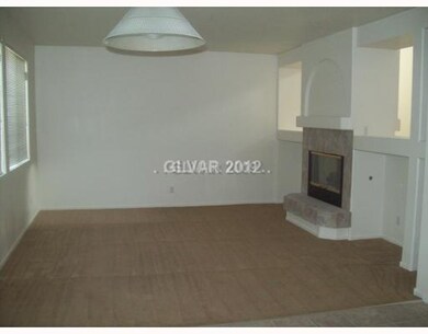 unlisted-address, Las Vegas, NV 89117 - photo 4