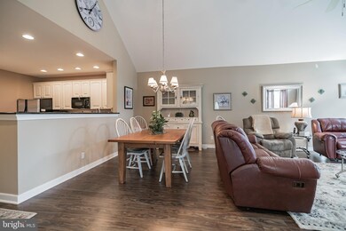 2036 Rose Dr, Pennsburg, PA 18073 - photo 6