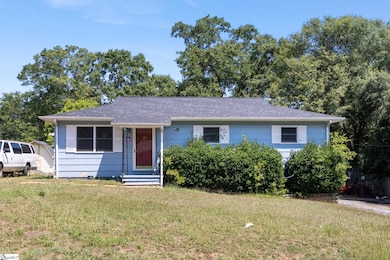 125 Shoally St, Boiling Springs, SC 29316 - photo 3