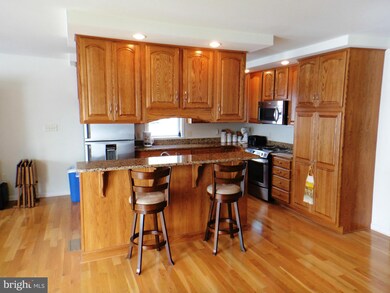 370 Wayburn St, Greencastle, PA 17225 - photo 3