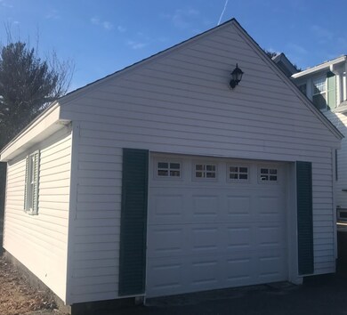 329 Ashburnham St, Fitchburg, MA 01420 - photo 3