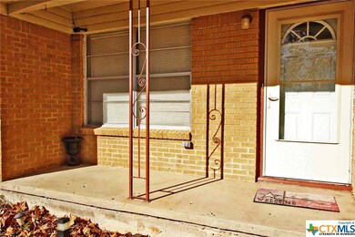 407 E Avenue B, Copperas Cove, TX 76522 - photo 3