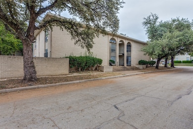 3828 W 7th St, Fort Worth, TX 76107 - photo 2