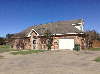 811 N 11th St, Donna, TX 78537 - photo 2