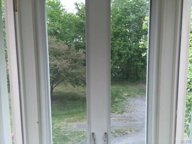 1235 Catasauqua Rd unit 3, Whitehall, PA 18052 - photo 7