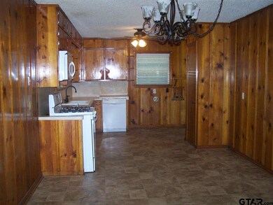 3121 3121 Donnybrook, Tyler, TX 75703 - photo 2