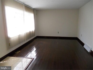 160 Arline Ave, Woodbury, NJ 08096 - photo 4