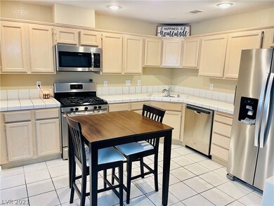 2220 Camel Mesa Dr, Laughlin, NV 89029 - photo 3