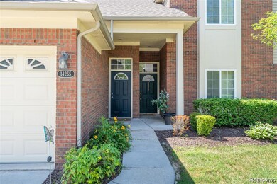 14353 Shadywood Dr, Sterling Heights, MI 48312 - photo 4