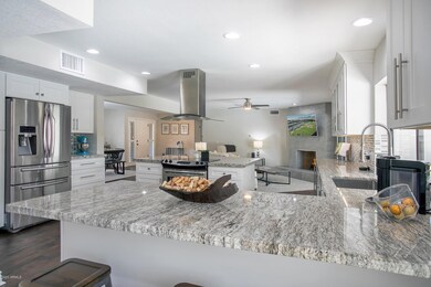 13_12401_N_57th_Way__13_mls