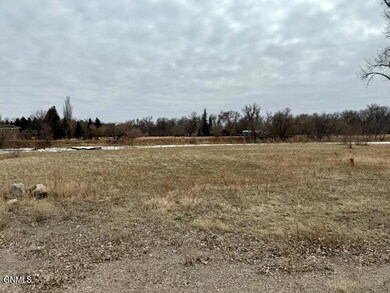 1675 Far Dr W, Bismarck, ND 58504 - photo 5