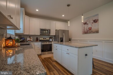 52 Fennec Fox Ln, Shenandoah Junction, WV 25442 - photo 7