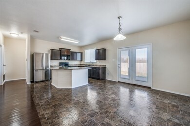 209 Rock Meadow Dr, Crowley, TX 76036 - photo 3