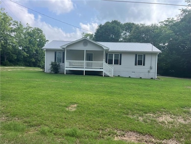 1429 Thyatira Brockton Rd, Jefferson, GA 30549 - photo 2