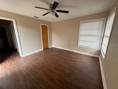 666 E North 16th St unit B, Abilene, TX 79601 - photo 5