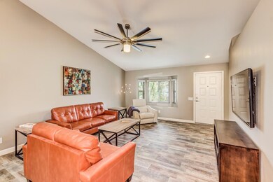 VAULTED CEILING & CEILING FANS