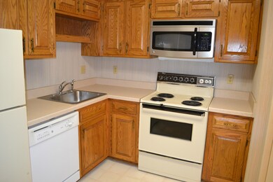 Kitchen (2)