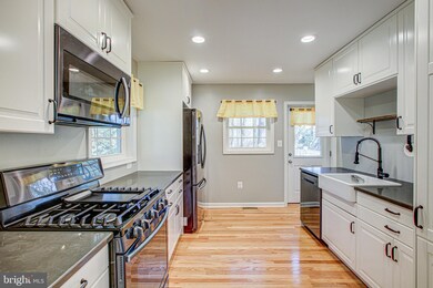 3806 Pinewood Terrace, Falls Church, VA 22041 - photo 7